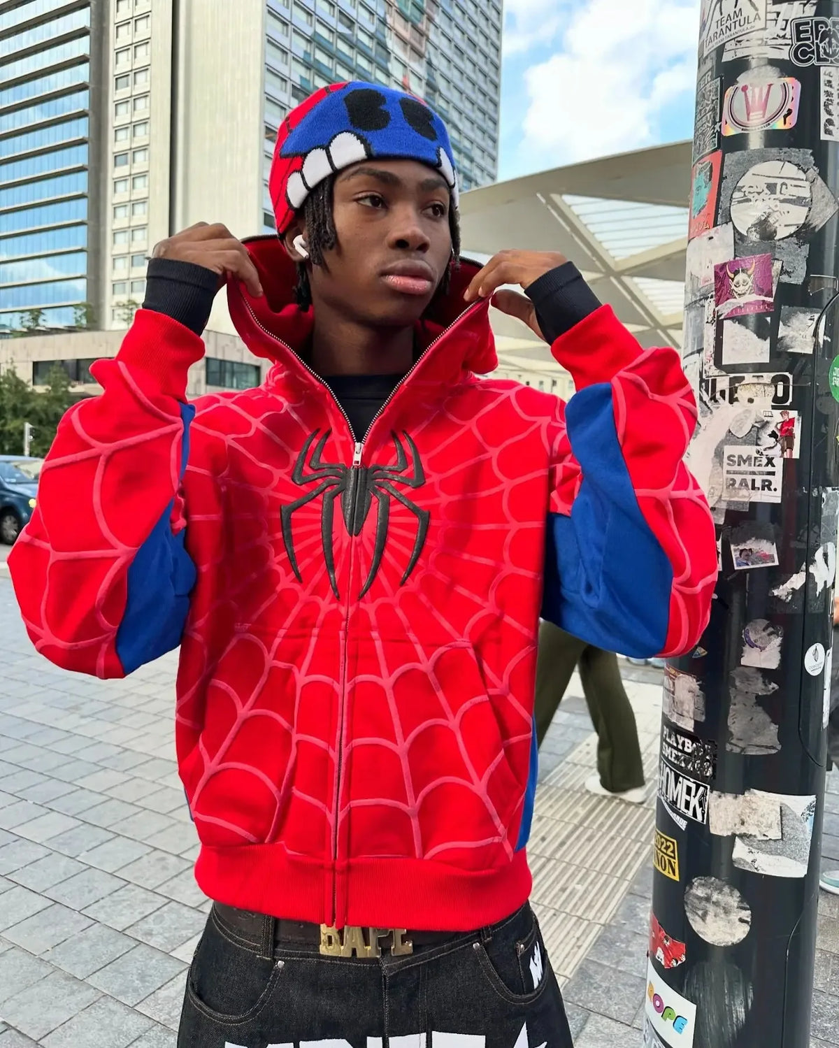 Felpa Spidey - Spider Heroes indossata